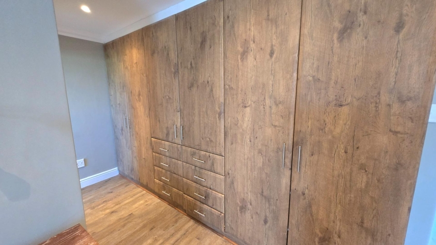 4 Bedroom Property for Sale in Kleinbaai Western Cape